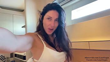 Play Liza Virgin. VLOG. That's how superstars live.