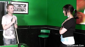 Play BBW fucked on pool table