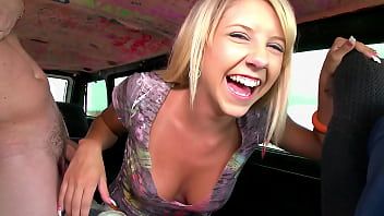 Play Tessa accepts to have sex for cash