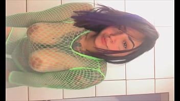 Play Novinha Dançando pelada Funk Leite Longa Vida .