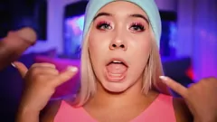 Play Cute Webcam BBW Babe Deepthroats Hard Dick