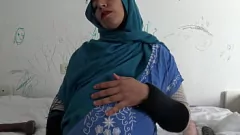 Play Hot Algerian Arab Cuckold Wife's Hijab Sex in France