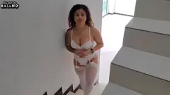 Play Hot Amateur Stripper Gives Intense Blowjob
