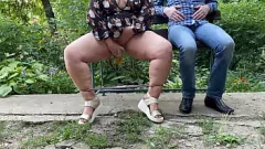 Play BBW MILF Pisses in Public: Kinky Outdoor Encounter