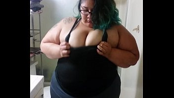 Play Sexy BBW shower