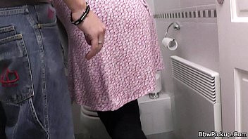 Play BBW tourist picked up by street hooker
