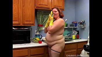 Play Hot and horny chubby housewife has a nice wank in the kitchen