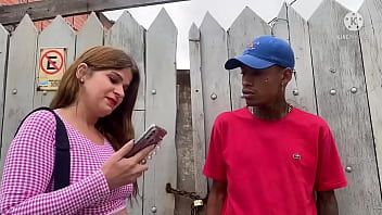 Play Patricinha entrou na favela e tomou surra de piroca