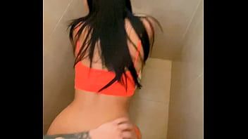 Play Quick sex with my best friend in the public bathroom of the university