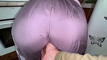Play Stepson lifted his step mom skirt and saw a big ass for anal sex